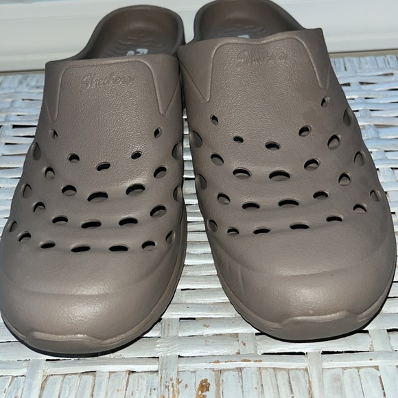 Sketchers Foamies Size 9 ( Sketchers run bit small) - Picture 4 of 6